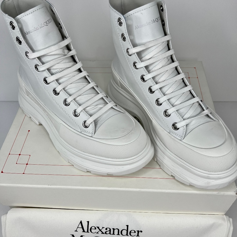 Alexandre McQueen Men’s Tread Slick Boot